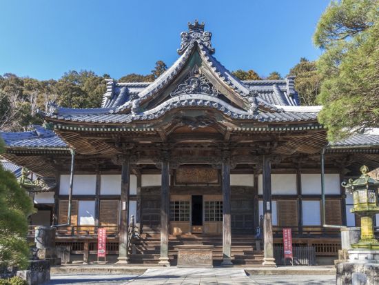着物・浴衣着付け体験　約150着から好みの着物・浴衣を選べる　着付け後は修善寺温泉街をのんびり散策＜街ナビゆるり／伊豆市修善寺温泉＞