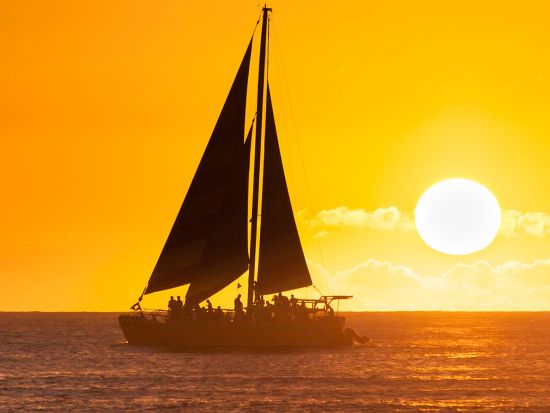 ハワイ島 サンセットセーリング　カタマラン船「スピリット・オブ・アロハ号」＜ワイコロア・アナエホオマルベイ発＞