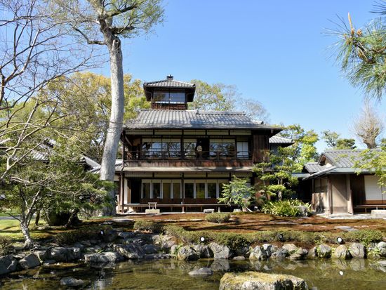 Japan_Kyoto_mitsuike_pixta_62425053