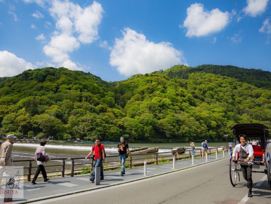 【人力車貸切ツアー／嵐山発】嵐山散策 10～120分 竹林の小径＋野宮神社＋二尊院＋渡月橋＆選べる5つの所要時間！愛犬連れOKプランあり＜ガイド付／えびす屋＞