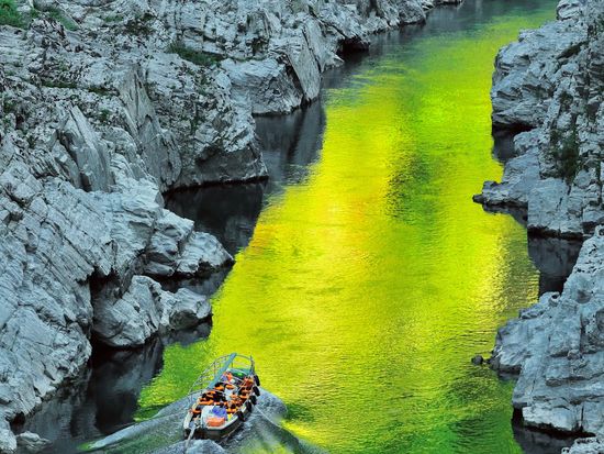 大歩危峡観光遊覧船１