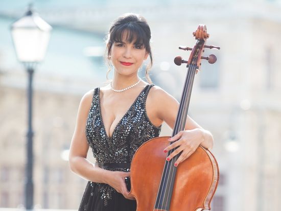 Nicole Pena Comas ニコル・ペーニャ・コマス