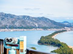 pixta_62138342_L
