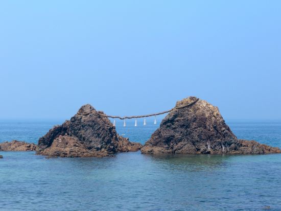 福岡発日帰りバスツアー｜【糸島観光コース】伊都菜彩＋二見ヶ浦＋桜井神社＋芥屋の大門 ＜木～月／博多発着＞