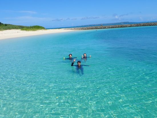 体験ダイビング　初めての方も安心の1グループ毎のエントリー！＜ビーチ or ボート／1～2ダイブ／送迎あり／伊良部島・下地島・来間島・宮古島他＞