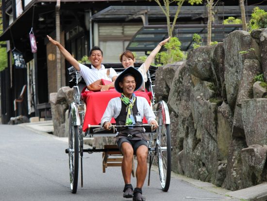 人力車観光  厳島神社＋大聖院＋紅葉谷＋千畳閣など＜選べるコース（12分～120分）／ガイド付／宮島＞by えびす屋 宮島店
