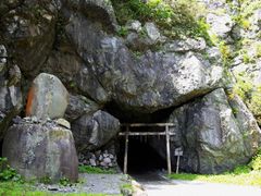 pixta_58628952_M