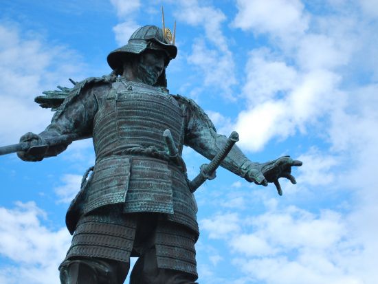 貸切「長宗我部元親」ツアー　長宗我部元親の像と墓＋一領具足供養の碑＋浦戸城跡　土佐の戦国大名と四国統一を辿る＜3時間／選べる出発時間／空港送迎可／高知市発＞