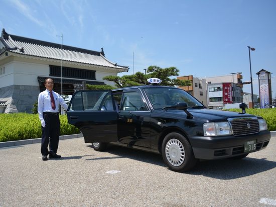 歴史かたり人と行く 貸切観光タクシー 名産 八丁味噌蔵 岡崎公園 岡崎城 嬉しい八丁味噌のお土産付き 午前 午後 1 3名 岡崎市 名古屋 愛知の観光 遊び 体験 レジャー専門予約サイト Veltra ベルトラ 歴史かたり人と行く 貸切観光タクシー 名産 八丁味噌蔵 岡崎公園 岡崎城 嬉しい八丁味噌のお土産付き 午前 午後 1 3名 岡崎市 名古屋 愛知の観光 遊び 体験 レジャー専門予約サイト Veltra ベルトラ