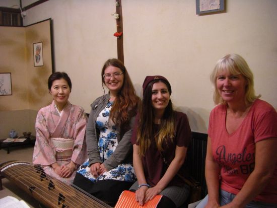 箏体験 お子様からご年配の方まで箏を楽しむ[箏春庵/京都市]