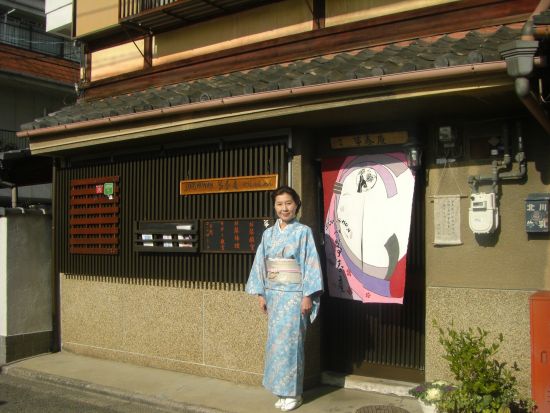 箏体験 お子様からご年配の方まで箏を楽しむ[箏春庵/京都市]
