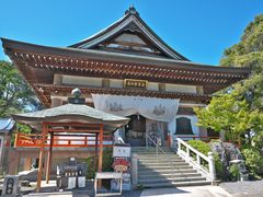 pixta_71811537_M