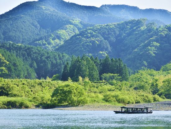 乗合屋形船　四万十川の観光遊覧クルーズ！　日本最後の清流を下る＜1時間／選べる乗船時間／四万十市＞by 四万十の碧