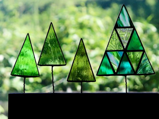 ステンドグラス体験教室 自然豊かな南阿蘇村の工房で世界にひとつだけの作品作り アンティークガラスを選べるプランあり！by glass studio MATSU