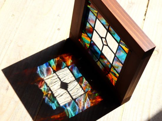 ステンドグラス体験教室 自然豊かな南阿蘇村の工房で世界にひとつだけの作品作り アンティークガラスを選べるプランあり！by glass studio MATSU