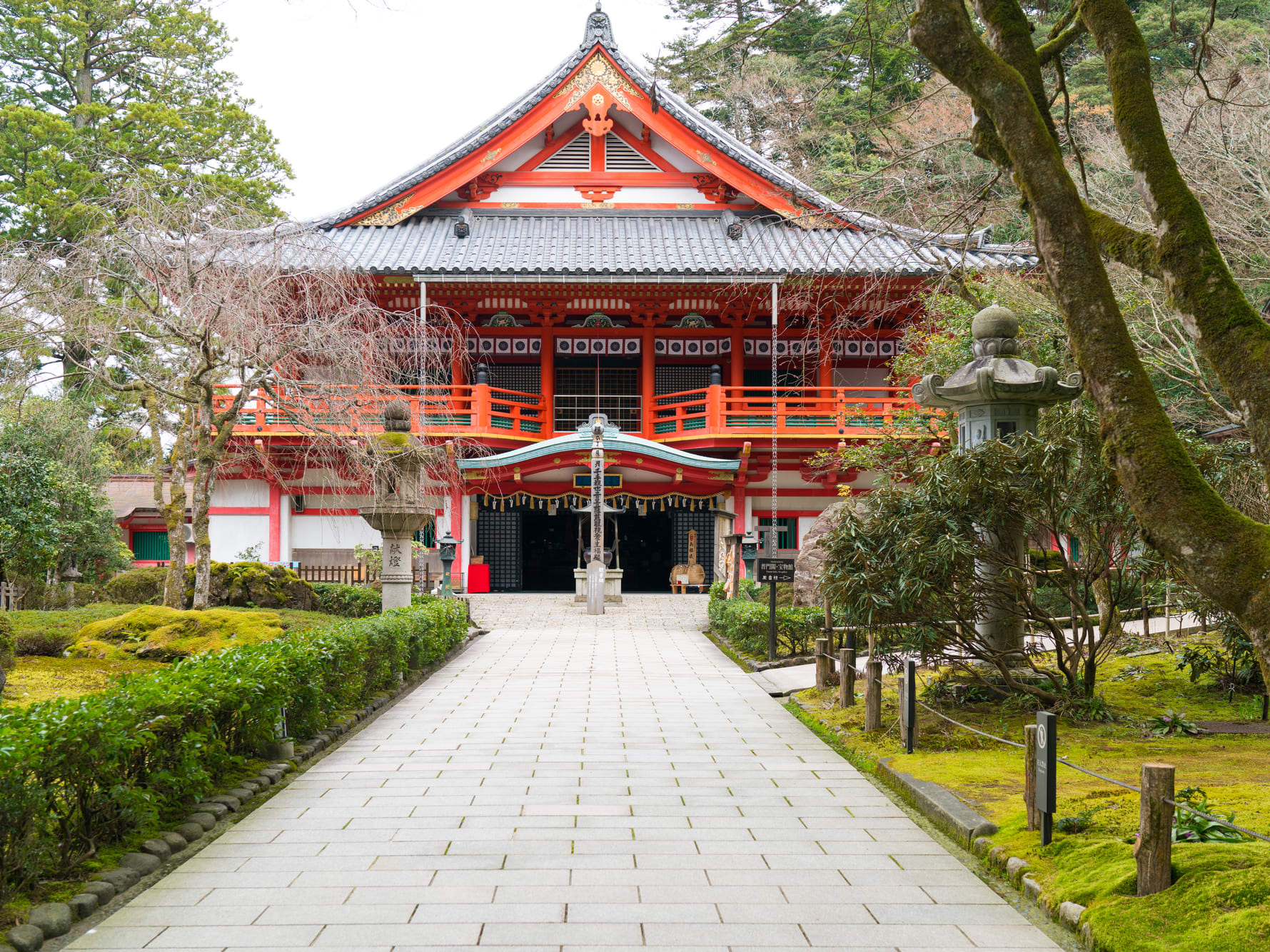 加賀のパワースポットを巡る 貸切タクシー半日ツアー 那谷寺や安宅住吉神社など 金運 縁結び 願望成就にご利益のあるスポットへご案内 4 5時間 金沢発 金沢の観光 遊び 体験 レジャー専門予約サイト Veltra ベルトラ