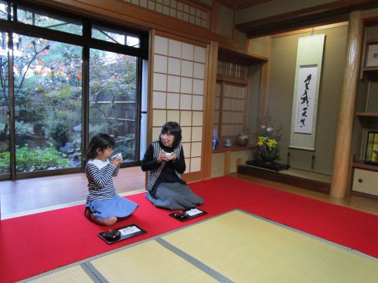 お抹茶体験 ～味わう楽しみ～　ほっこり町家での和体験。お抹茶とお干菓子をどうぞ♪＜京都市中京区＞by 京町屋 Kiotto（きおっと）