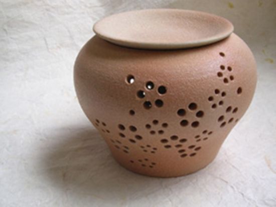 癒しの香りが広がる器　陶器のアロマポット作り体験＜中目黒駅から徒歩5分＞ by 千秋工房