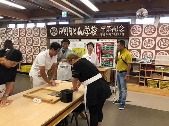 うどん作り体験 (2)