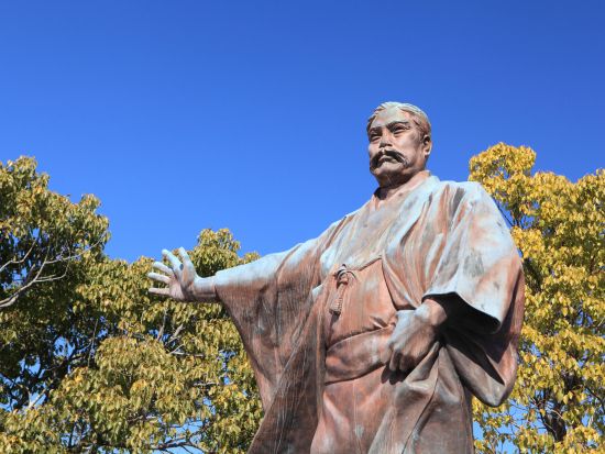 貸切2都市周遊ツアー　安芸・香美の2エリアを巡る！　岩崎彌太郎生家＋野良時計＋絵金蔵 ＋ヤ・シィパーク　道の駅やすでお土産＜6時間／選べる出発時間／高知市発＞