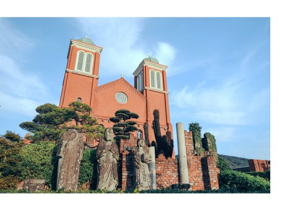 長崎市内発着貸切観光タクシー　坂の街長崎めぐりコース 平和公園＋浦上天主堂＋原爆資料館＋グラバー園＋孔子廟＋大浦天主堂＜3時間／1～9名＞ byブルーキャブ