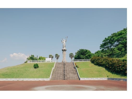 佐世保市内発着貸切観光タクシー　戦跡めぐりコース 針尾無線塔＋無窮洞＋浦頭港 ＜3時間／1～9名＞ byブルーキャブ