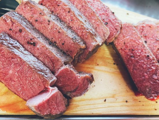 サンセットBBQ　オーシャンビューの絶景テラスで楽しむ本格バーベキュー＜本部町＞