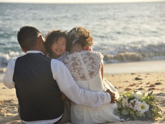 ウェディングフォトツアー　女性カメラマンがご案内！ビーチや森のナチュラルシーンで撮影＜マタニティフォト可／2時間／宮古島＞