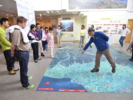 「雪の大谷が語る水と氷の物語」ツ_アー03(1)