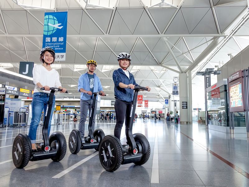 セグウェイツアー 中部国際空港セントレアをガイドと巡る 運転講習あり 午前 午後 1時間 常滑市 名古屋 愛知の観光 遊び 体験 レジャー専門予約サイト Veltra ベルトラ
