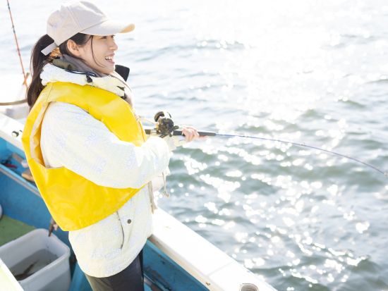 佐久島 船釣りツアー　大人も子どもも釣り船で体験！＜釣具一式レンタル付／東港発＞by 市兵衛
