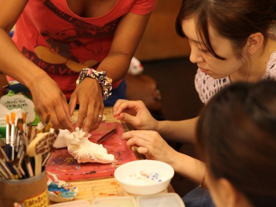 手作り体験　サンゴや貝殻などを使って、オリジナルのお土産を作成！＜石垣島＞by 石垣島手作り体験工房　琉球まぶやー