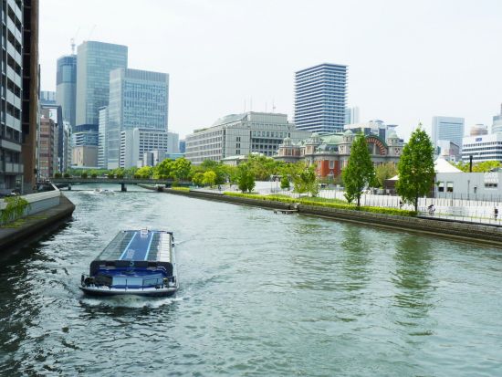 水上バス「アクアライナー」でリバークルーズ！天満橋、大阪城のトンネル等水の都大阪の名所、旧跡を川面から散策＜約40分／大阪城港・八軒家浜着場発＞by大阪水上バス