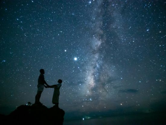 ウミガメシュノーケリングツアー　ウミガメ遭遇率99％ プロカメラマンが撮影！ドローン撮影や星空フォトのオプションあり＜3歳～60歳まで参加OK／宮古島＞