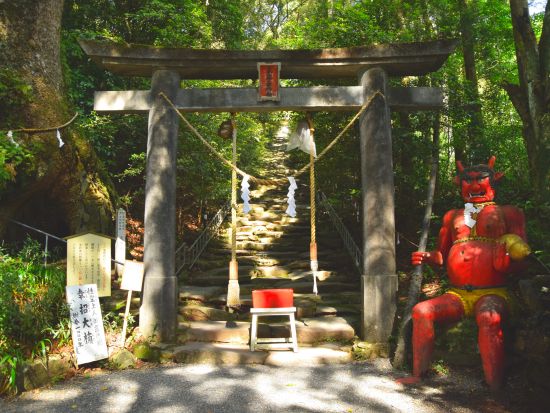 霧島市内発着貸切観光タクシー　御朱印集めにおすすめ！九州随一のパワースポット　霧島六社権現めぐり＜6～6.5時間＞by 旭交通タクシー