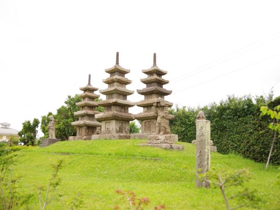 霧島市内発着貸切観光タクシー　神話の里 霧島満喫の旅　隼人塚＋鹿児島神宮＋大隅国分寺跡＋上野原縄文の森へご案内＜4時間＞