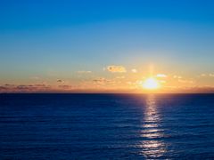 Generic_Sunrise_pixta_73623610_M