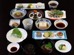 ●大願寺(薬草料理)