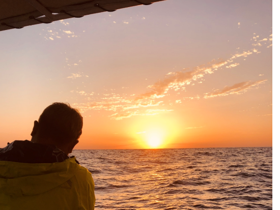 1隻1組限定！サンライズまたはサンセットクルーズ  最大8名様ご乗船可能　＜壱岐市勝本町＞by こころ壱岐