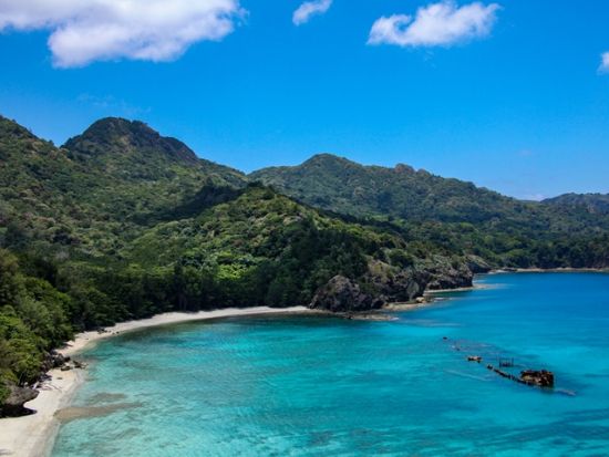 父島シーカヤックツアー　少人数制で初心者でも楽しめる　4歳から参加可能＜半日または1日／送迎付き／小笠原諸島・父島発＞