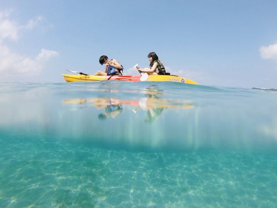 海中道路SUPまたはカヤックツアー SUP＋カヤックのセットプランもご用意！お好みのプランで海遊びを楽しむ◎＜うるま市＞