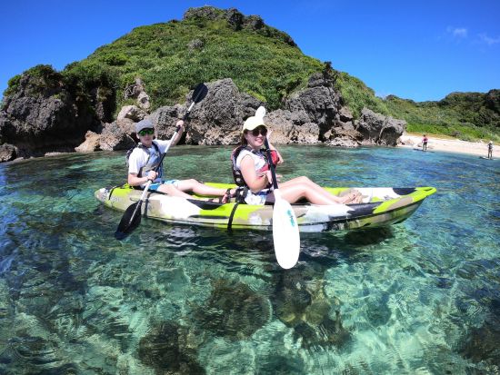 美ら島海道SUPまたはカヤックツアー　SUP＋カヤック＋シュノーケリングのセットプランもご用意！＜うるま市＞