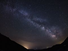 pixta_71901280_M