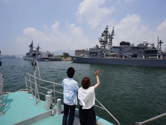SASEBO軍港クルーズ「海風の国」佐世保港の軍港、造船、生活航路などをガイドの解説付きでめぐる＜約1.5時間／土・日・祝日＞