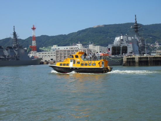 SASEBO軍港クルーズ「海風の国」佐世保港の軍港、造船、生活航路などをガイドの解説付きでめぐる＜約1.5時間／土・日・祝日＞