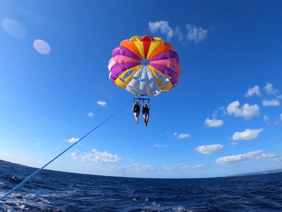 パラセーリング　選べる高さ50m／75m／100m　＜石垣港＞