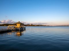 pixta_71349994_M