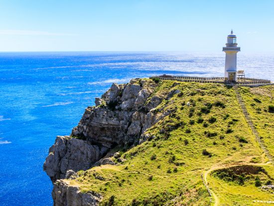 福江島 半日観光ツアー　五島めぐり定期観光バスで教会・歴史・自然を見学｜2コースから選択可能＜午前または午後／福江港発／五島市＞ by 五島バス