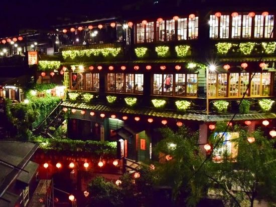 ACtC-3cVf_D5GdsHeU-mVw40d4n00iRw