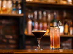 Generic_bar_cocktail_pixta_72455593_M
